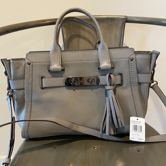 Coach Swagger Carryall- Gray! - Picture 1 of 4